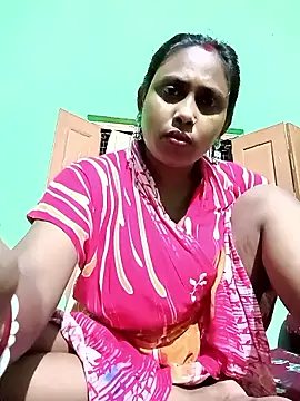 Snapshot of puja560 chatting on April 20, 2026, 2:07 pm puja560 online show from April 20, 2026, 2:07 pm