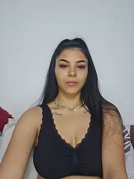 Snapshot of Crissdesire chatting on June 26, 2026, 1:39 pm Crissdesire online show from June 26, 2026, 1:39 pm