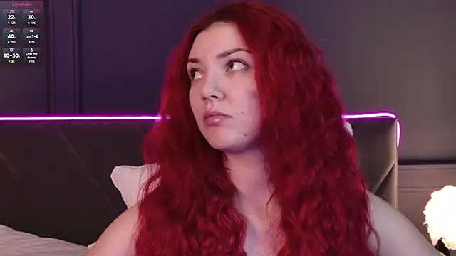 Snapshot of SiennaVosss chatting on April 15, 2026, 6:19 am SiennaVosss online show from April 15, 2026, 6:19 am