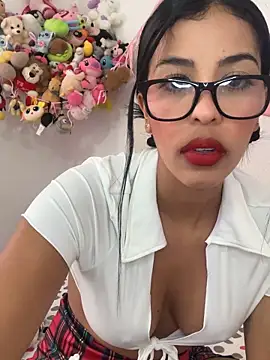 Valerie-S online show from April 10, 2026, 1:40 pm