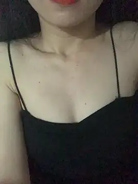 Nini-896 online show from April 24, 2026, 5:20 am