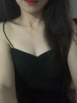 Nini-896 online show from April 23, 2026, 1:24 pm