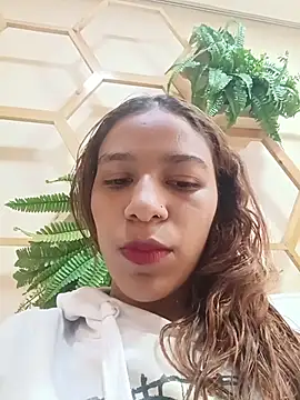 Snapshot of ValerieWoodsl chatting on July 15, 2026, 6:26 pm ValerieWoodsl online show from July 15, 2026, 6:26 pm