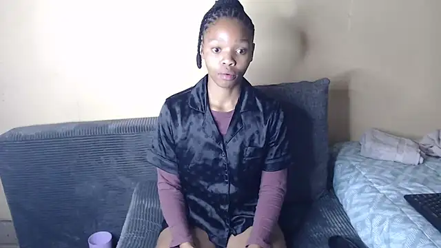 Snapshot of AmberGlowXO chatting on May 21, 2026, 5:32 pm AmberGlowXO online show from May 21, 2026, 5:32 pm