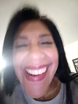 SamanthaRosse01  online show from April 2, 2026, 2:52 am