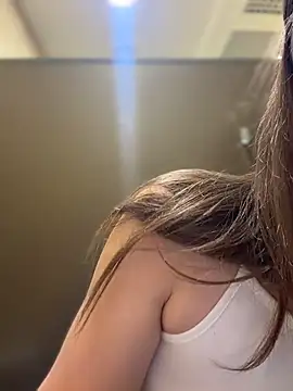 Snapshot of AnitaFly chatting on July 15, 2026, 10:00 am AnitaFly online show from July 15, 2026, 10:00 am
