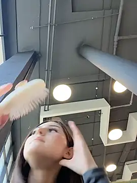 AnitaFly online show from April 13, 2026, 10:52 am