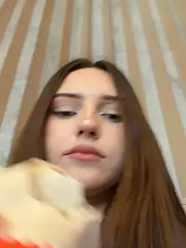 Snapshot of AnitaFly chatting on July 24, 2026, 1:29 pm AnitaFly online show from July 24, 2026, 1:29 pm