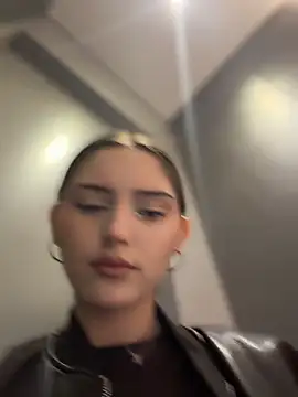 AnitaFly online show from May 31, 2026, 2:01 pm