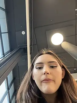 AnitaFly online show from April 5, 2026, 11:06 am