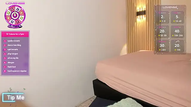 IslaScott online show from April 14, 2026, 7:41 pm