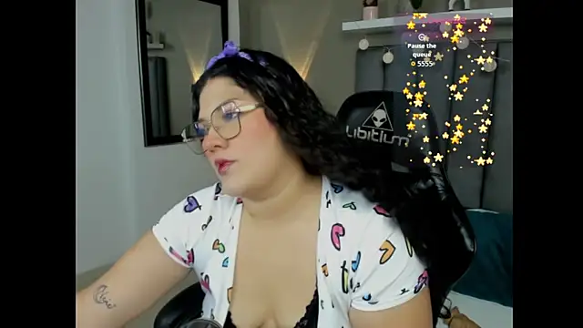 Snapshot of madison_abril chatting on April 10, 2026, 2:51 am madison abril online show from April 10, 2026, 2:51 am