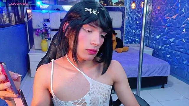 Snapshot of IsaacNovaa chatting on May 29, 2026, 7:42 pm IsaacNovaa online show from May 29, 2026, 7:42 pm