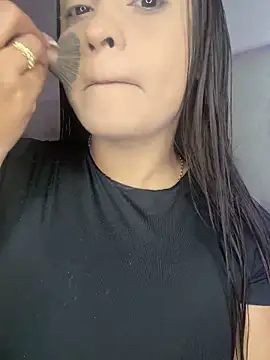Snapshot of alana_dantes_ chatting on May 5, 2026, 4:43 pm alana dantes online show from May 5, 2026, 4:43 pm