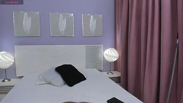 Mia Ebonyy online show from March 26, 2026, 12:36 pm