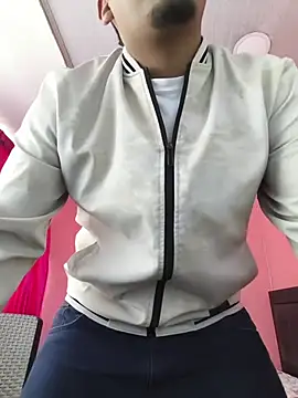 Itsdavidxxx online show from April 6, 2026, 5:25 pm