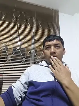 Itsdavidxxx online show from April 11, 2026, 12:20 pm