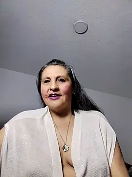 Snapshot of Merlyna_Goldenss chatting on April 10, 2026, 5:36 am Merlyna Goldenss online show from April 10, 2026, 5:36 am