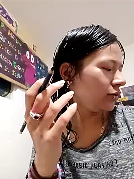 Snapshot of Ninffa_sweet21 chatting on April 8, 2026, 9:49 pm Ninffa sweet21 online show from April 8, 2026, 9:49 pm