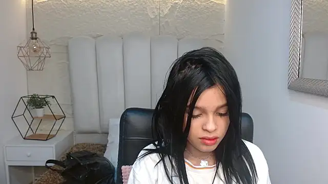 Snapshot of mia_velvetk chatting on April 1, 2026, 3:08 am mia velvetk online show from April 1, 2026, 3:08 am