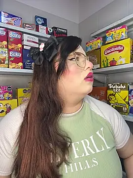 kitty  pinnk online show from March 28, 2026, 7:59 pm