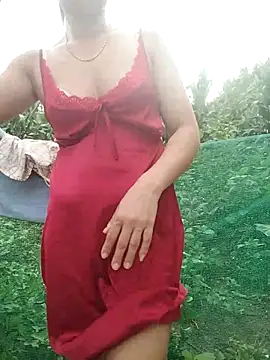 Snapshot of Bianca_Nina chatting on May 23, 2026, 11:04 pm Bianca Nina online show from May 23, 2026, 11:04 pm