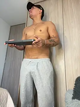 AndresFerro online show from April 17, 2026, 2:09 pm