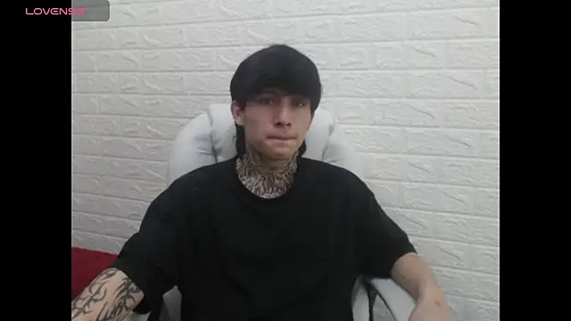 naty 18 online show from April 2, 2026, 5:58 am