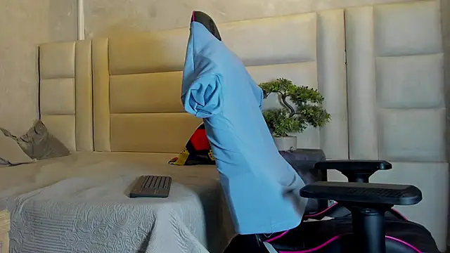 Snapshot of Dark_lennox chatting on May 29, 2026, 1:28 pm Dark lennox online show from May 29, 2026, 1:28 pm