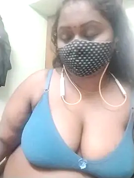 Snapshot of Tamil-Dhara chatting on April 15, 2026, 5:39 pm Tamil-Dhara online show from April 15, 2026, 5:39 pm