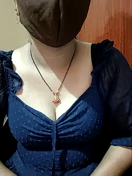 Latha lovely online show from April 16, 2026, 1:50 am