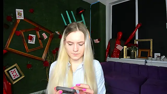 SherriButlers online show from April 16, 2026, 9:10 am