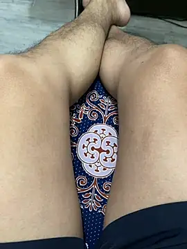 sweet lollipop4 online show from April 17, 2026, 2:03 am