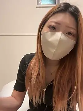 mi-sa1998 online show from April 21, 2026, 12:56 pm