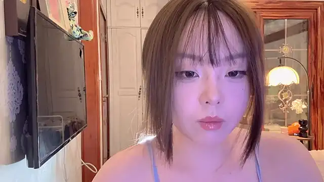 thelittlexx online show from May 23, 2026, 7:51 am