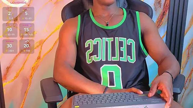 maxmuscle10 online show from April 14, 2026, 7:30 pm