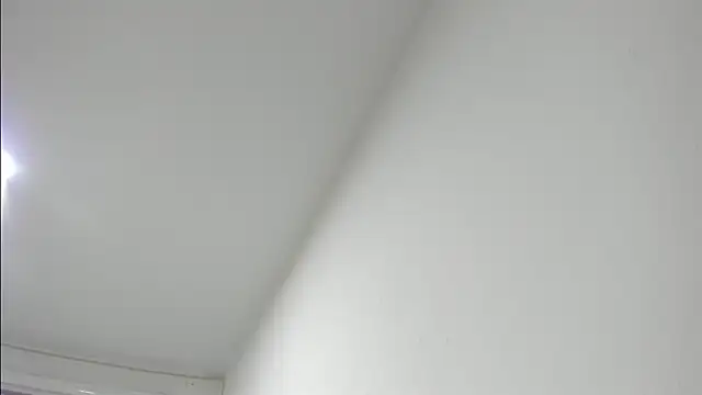 Snapshot of Sara_Red_X chatting on April 6, 2026, 3:13 am Sara Red X online show from April 6, 2026, 3:13 am