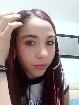 Dayan White online show from April 17, 2026, 3:26 pm