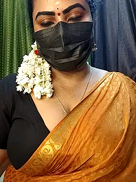 Snapshot of Anushka_flower chatting on April 12, 2026, 5:27 pm Anushka flower online show from April 12, 2026, 5:27 pm