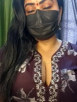 Snapshot of Anushka_flower chatting on April 8, 2026, 5:20 am Anushka flower online show from April 8, 2026, 5:20 am