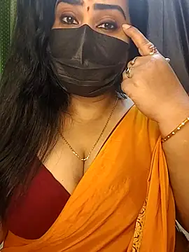 Snapshot of Anushka_flower chatting on April 5, 2026, 9:43 pm Anushka flower online show from April 5, 2026, 9:43 pm