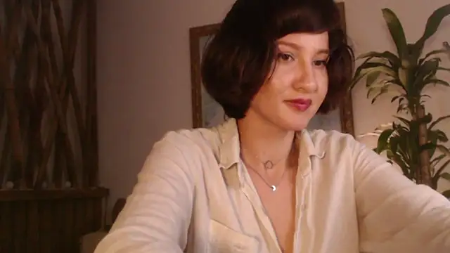 Snapshot of wanderwhitch chatting on June 15, 2026, 5:01 pm wanderwhitch online show from June 15, 2026, 5:01 pm