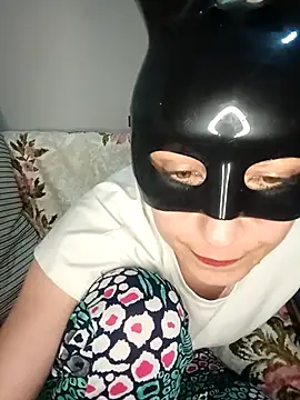 Pisicik 2 online show from April 18, 2026, 6:10 pm