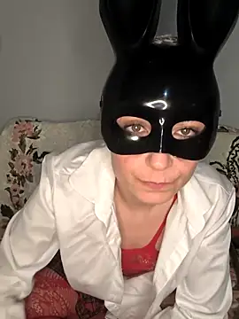 Pisicik 2 online show from April 10, 2026, 9:33 pm