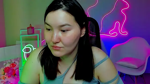 CamilaMartiez online show from March 28, 2026, 1:01 pm