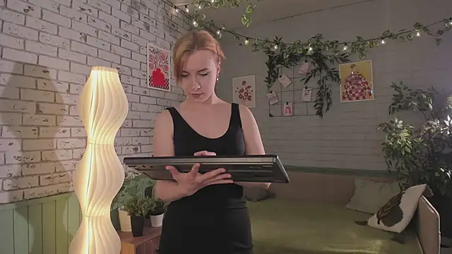 miraiakik online show from April 17, 2026, 1:03 pm