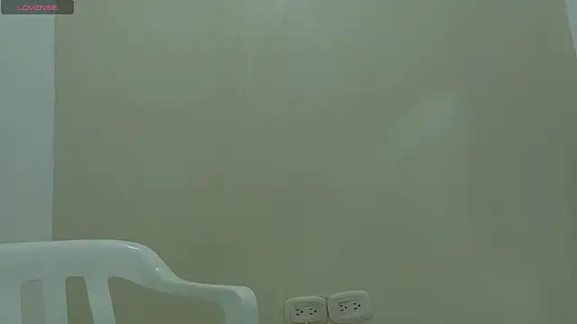 Honnie cute online show from April 18, 2026, 3:14 pm