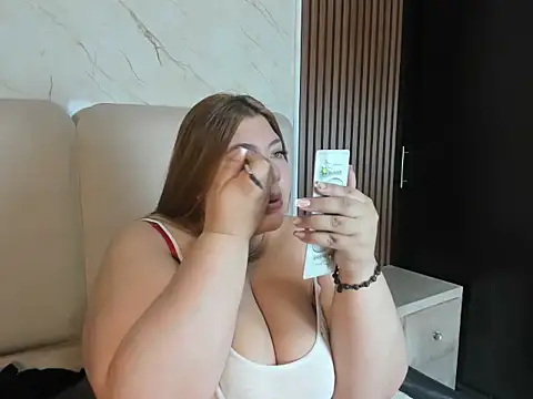Snapshot of TiffanyMonrowHL chatting on July 15, 2026, 1:29 pm TiffanyMonrowHL online show from July 15, 2026, 1:29 pm