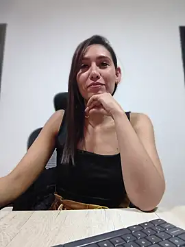 Gaby Moretti  online show from April 21, 2026, 12:45 am