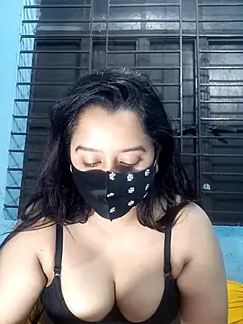 Choco Maw online show from April 8, 2026, 8:54 pm